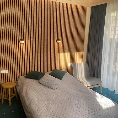 ホームステイ Goscinne Koralik