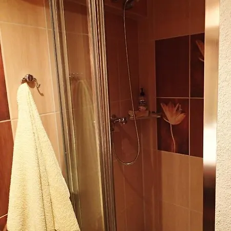 Goscinne Koralik ホームステイ *